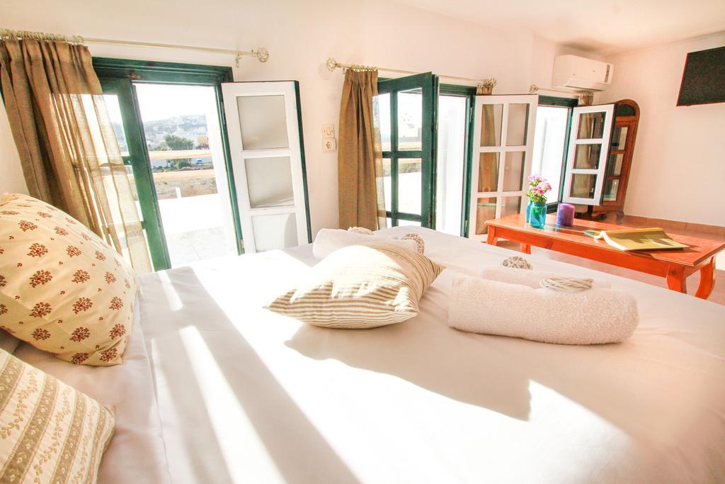 The Fisherman'S House Santorini Hotel Akrotiri  Room photo