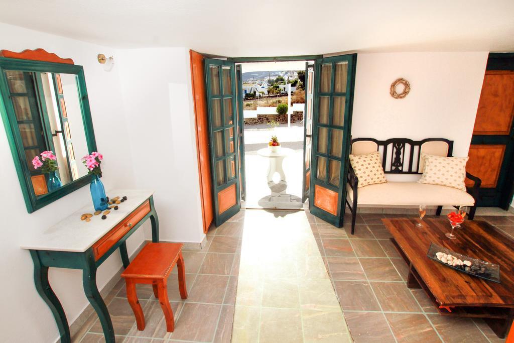 The Fisherman'S House Santorini Hotel Akrotiri  Room photo