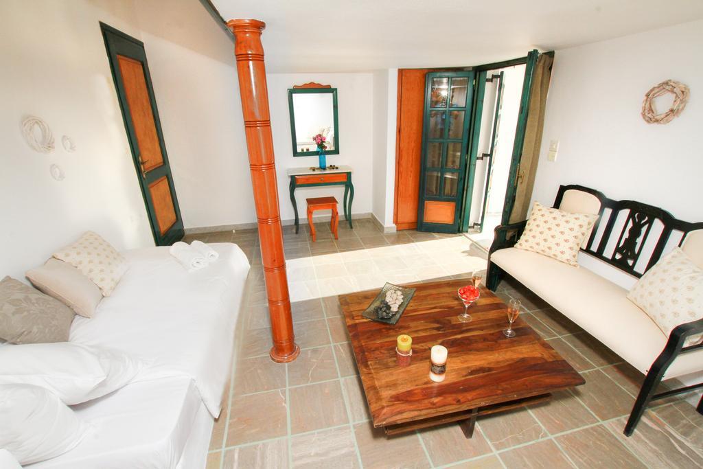 The Fisherman'S House Santorini Hotel Akrotiri  Room photo